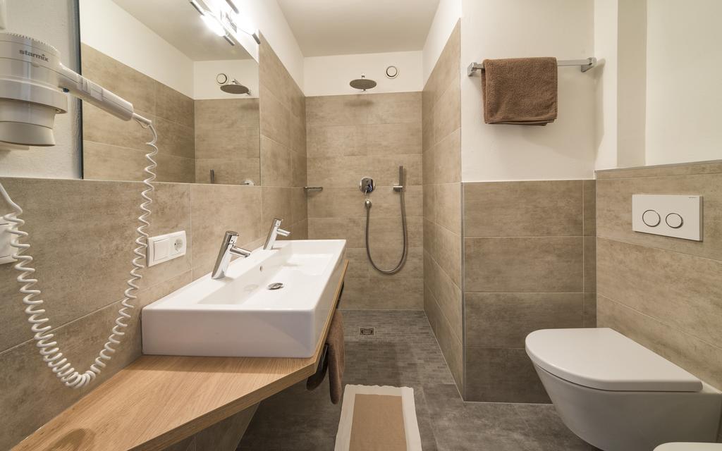 Mittendorf Klimaresidence Schenna Bagian luar foto